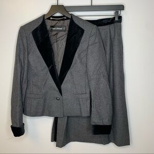 Louis Feraud Vintage Grey and Black Wool and Velvet‎ Suit Size 8